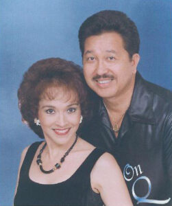 Taina & Les Passmore- Hawaii Hula